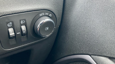 Vauxhall Crossland 1.2 Design 5dr Petrol Hatchback